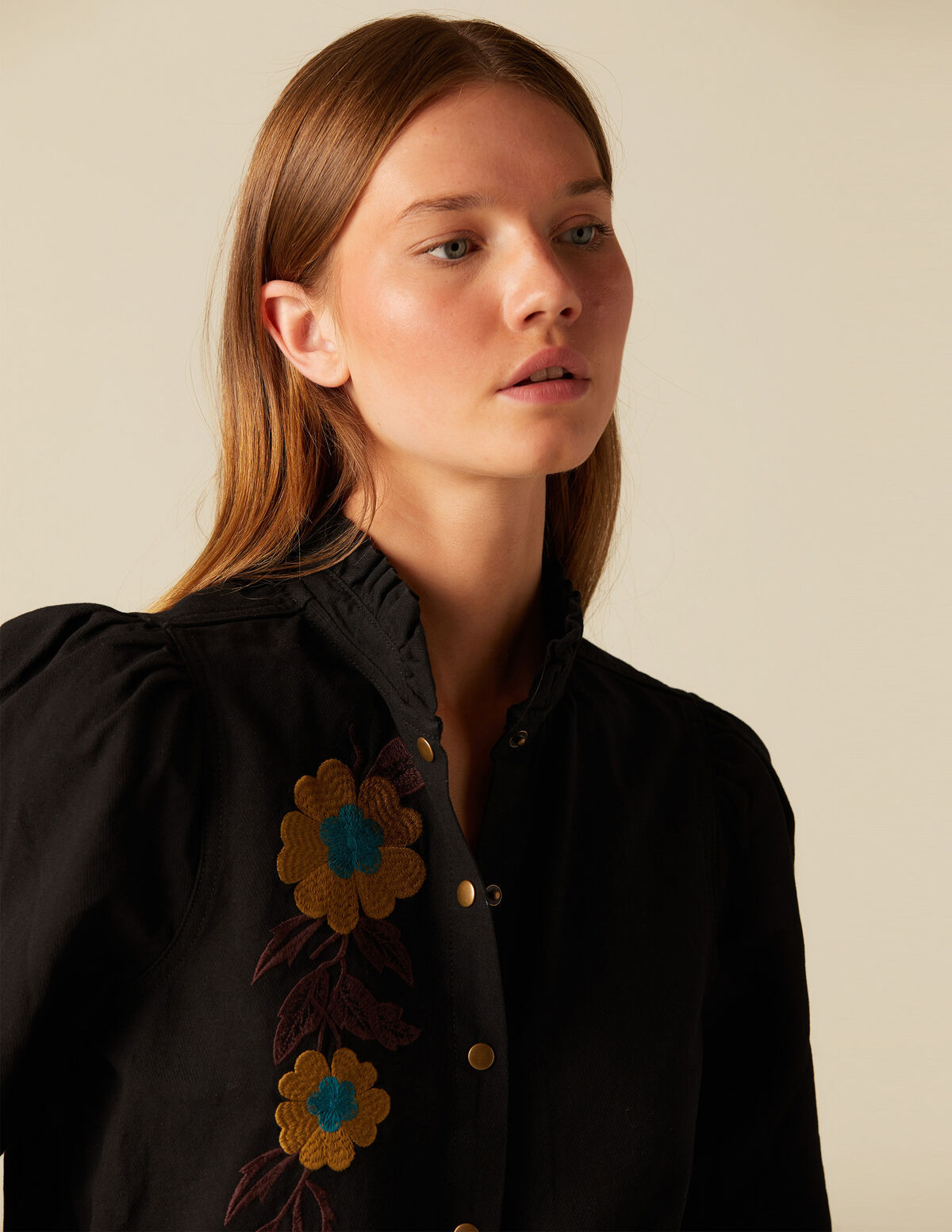 CAMISA BORDADO FLOR