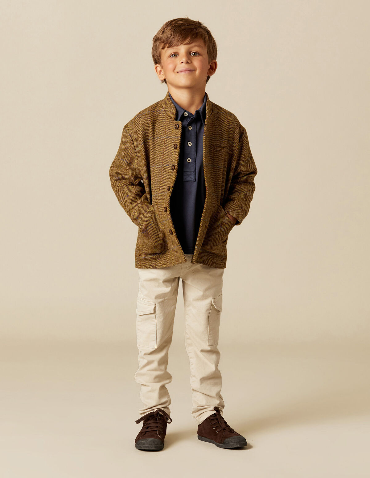 SAND-COLOURED CARGO TROUSERS