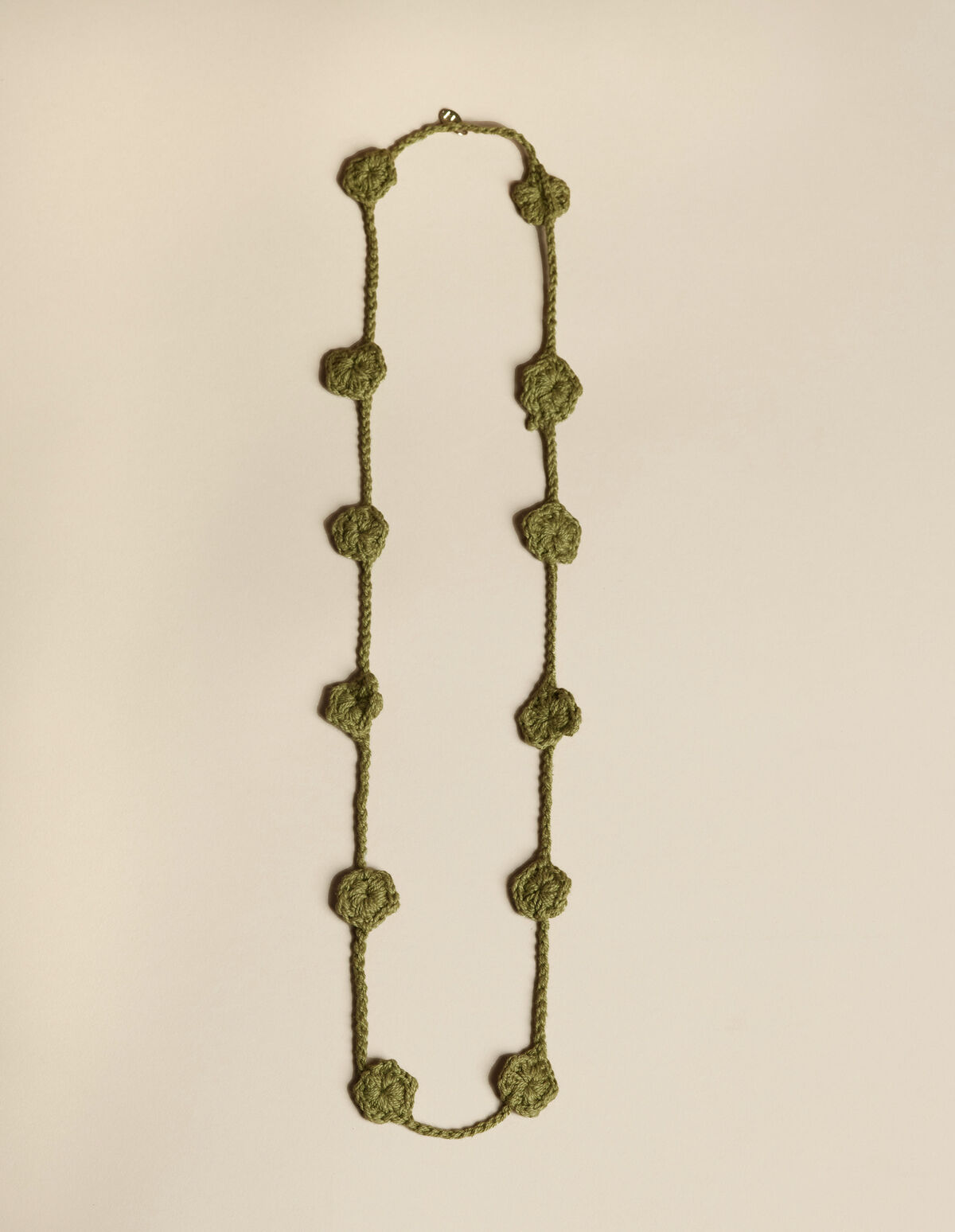 BLUE FLOWER NECKLACE