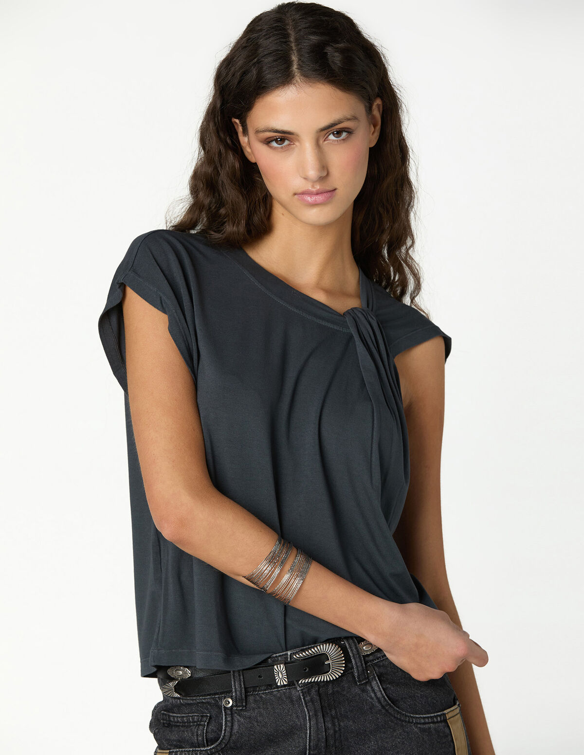 ANTHRACITE PLEATED T-SHIRT