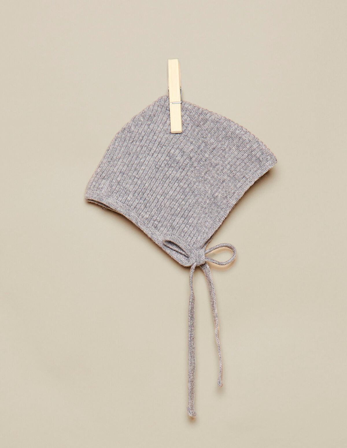POWDER BONNET