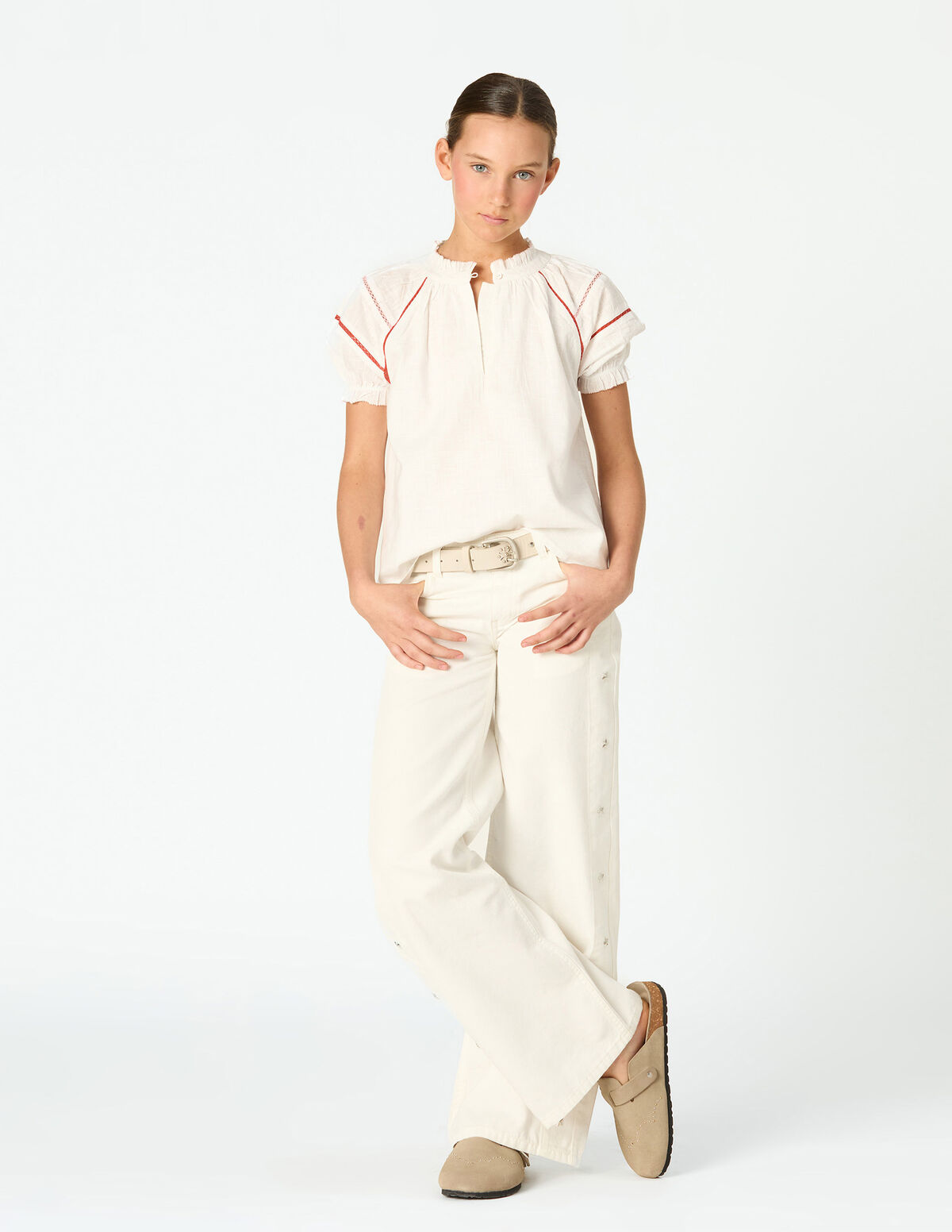 JEANS ESTRELAS LATERAL BRANCO