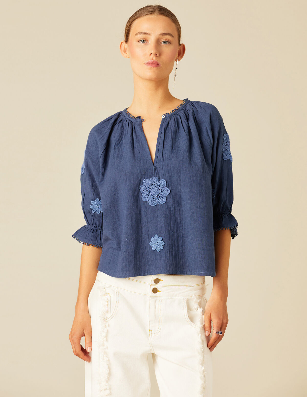 CAMISA PARCHES FLOR AZUL