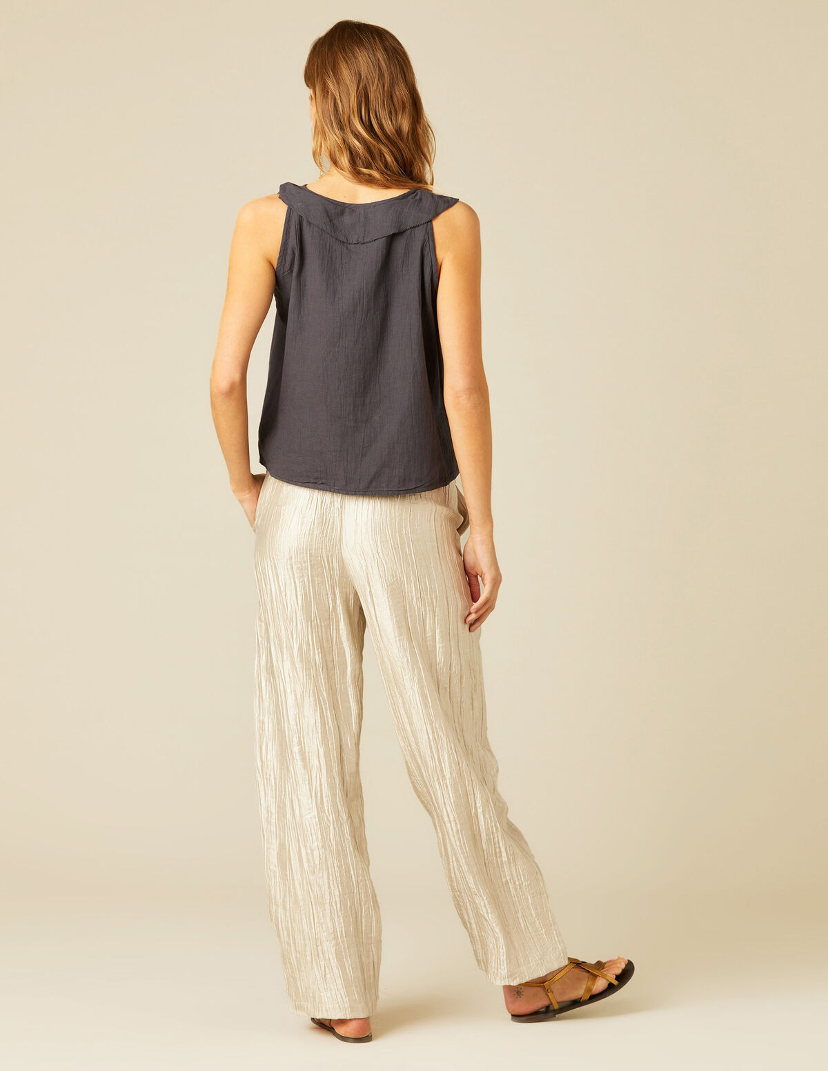 PANTALÓN TEXURA CRUDO