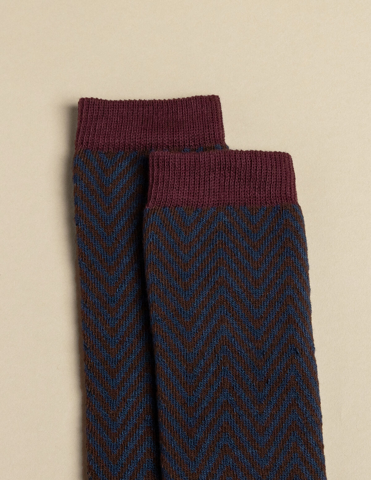 BERRY TEXTURED STRIPED SOCKS