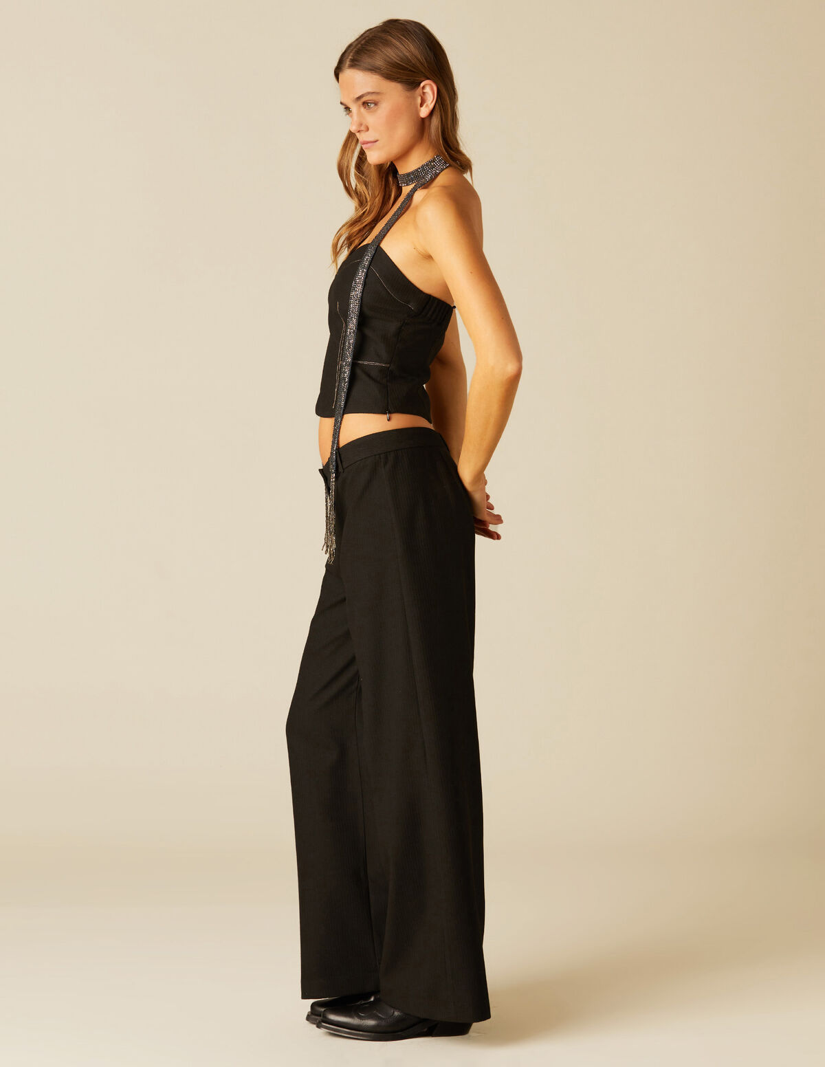 PANTALÓN ANCHO NEGRO TEXTURA