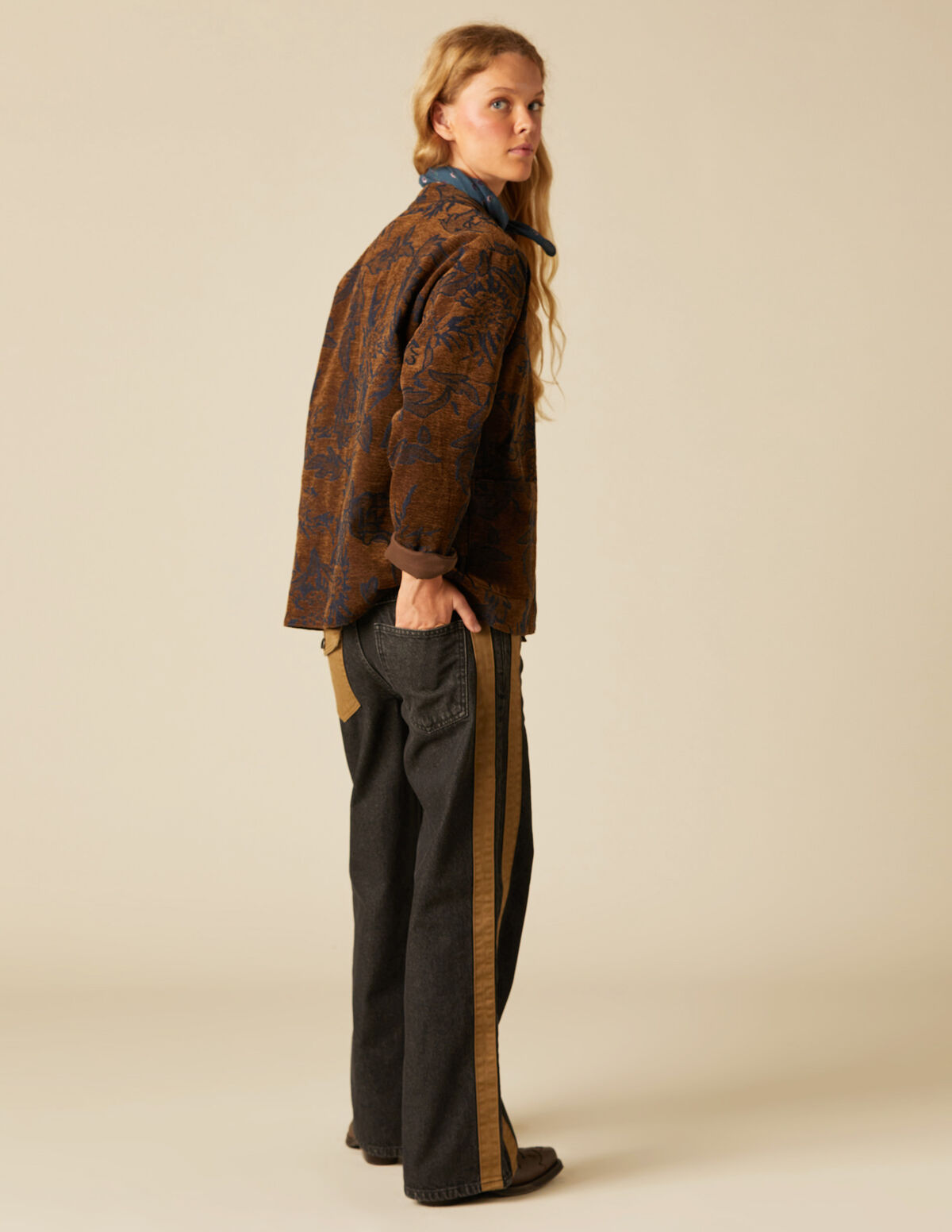 BROWN JACQUARD JACKET