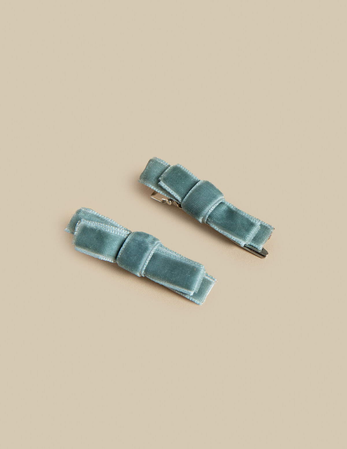 2 LAÇOS VELUDO MOSTARDA