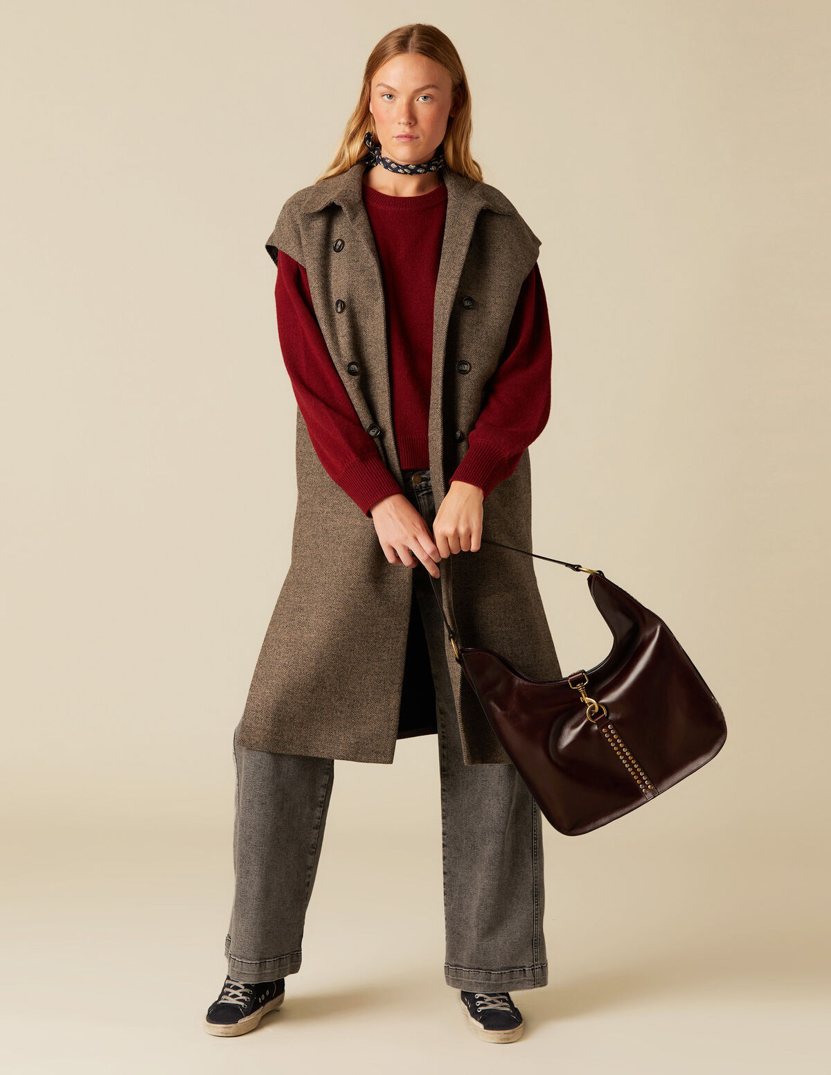 ABRIGO SIN MANGA ESPIGA