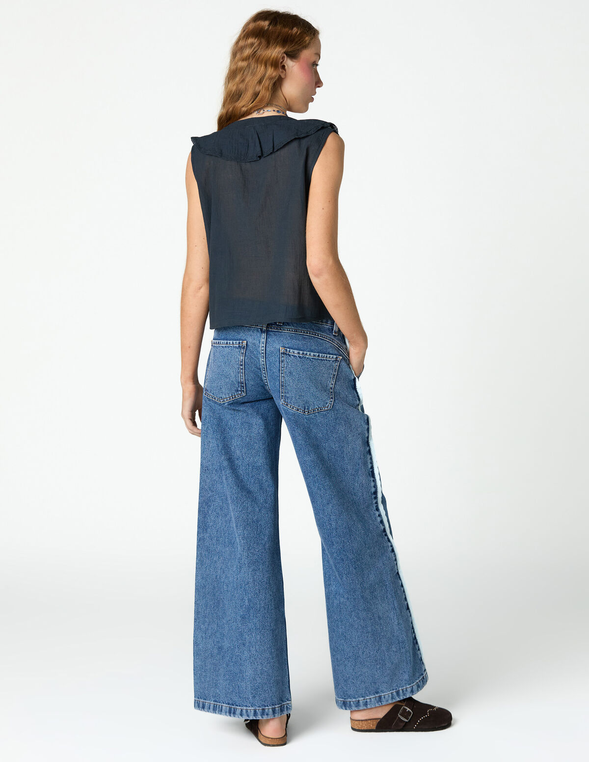 ANTHRACITE SLEEVELESS RUFFLE TOP