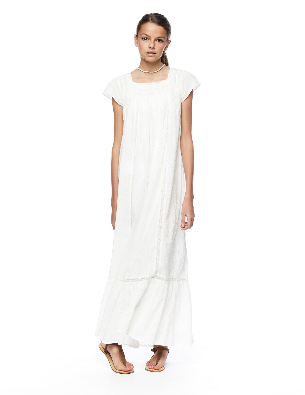 Long white dress with lace trimmings - View all - Nícoli