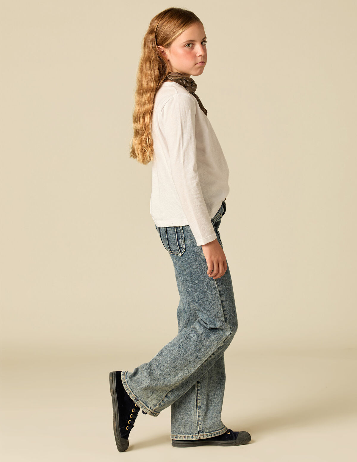PANTALÓN AZUL BOLSILLOS COSTURAS
