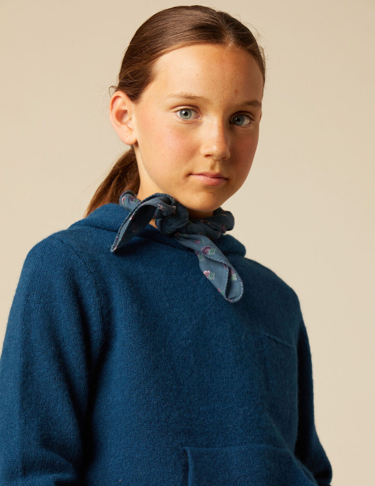 PULL CAPUCHE BLEU NUIT