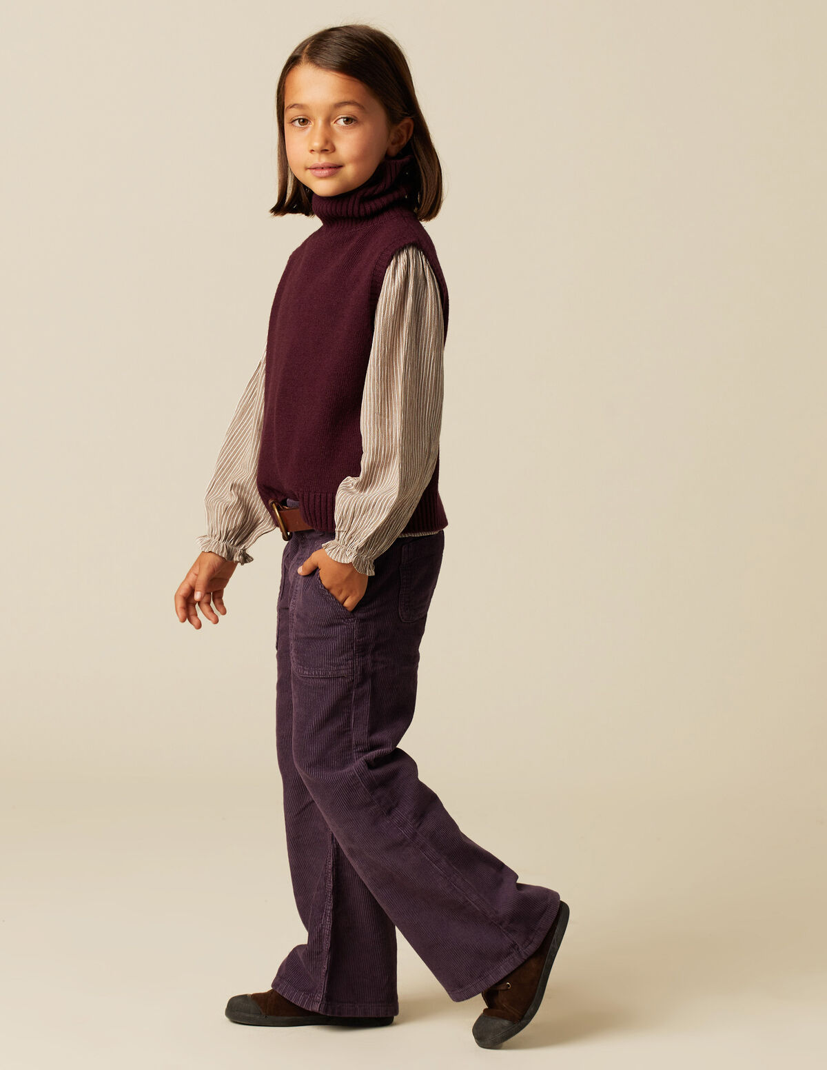 GIRLS DARK BROWN TURTLENECK VEST 