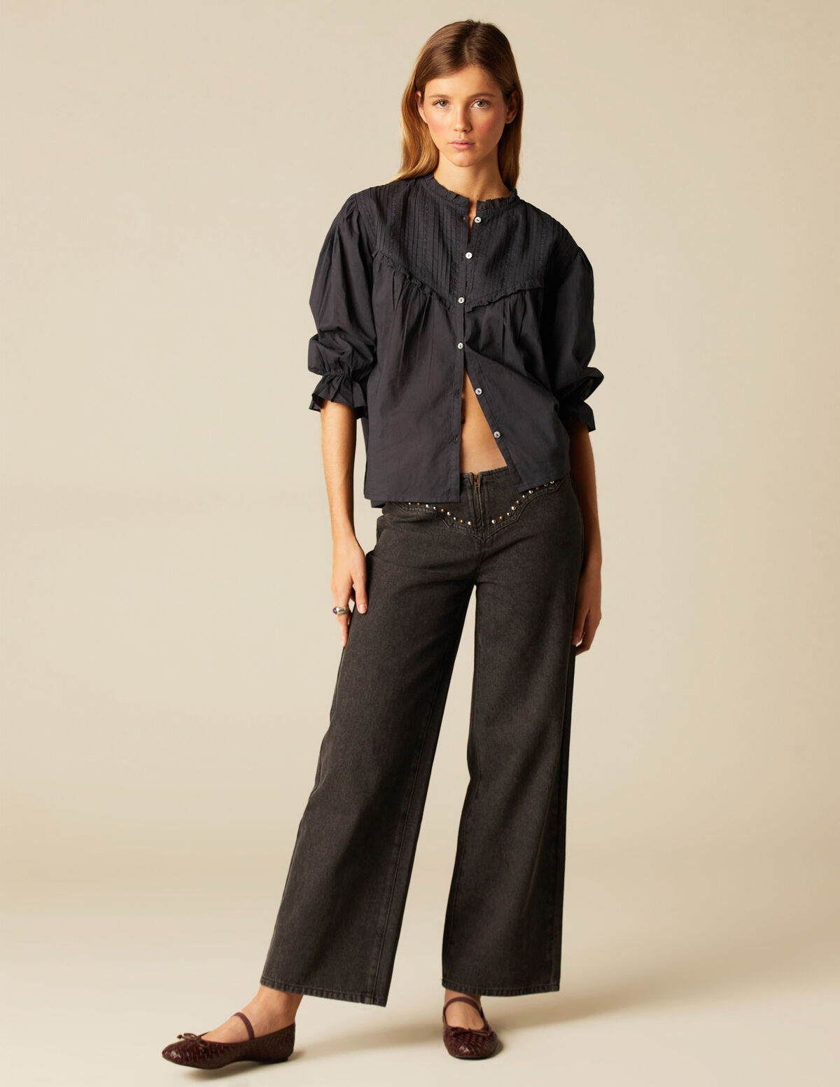 PANTALÓN TACHUELAS CANESÚ ANTRACITA