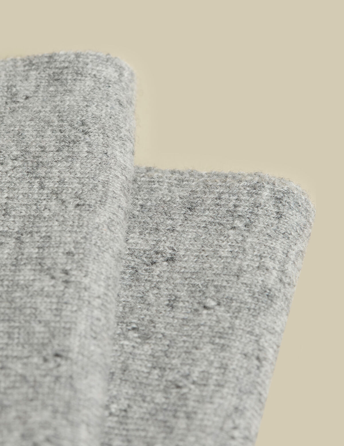 GREY KNIT SHAWL