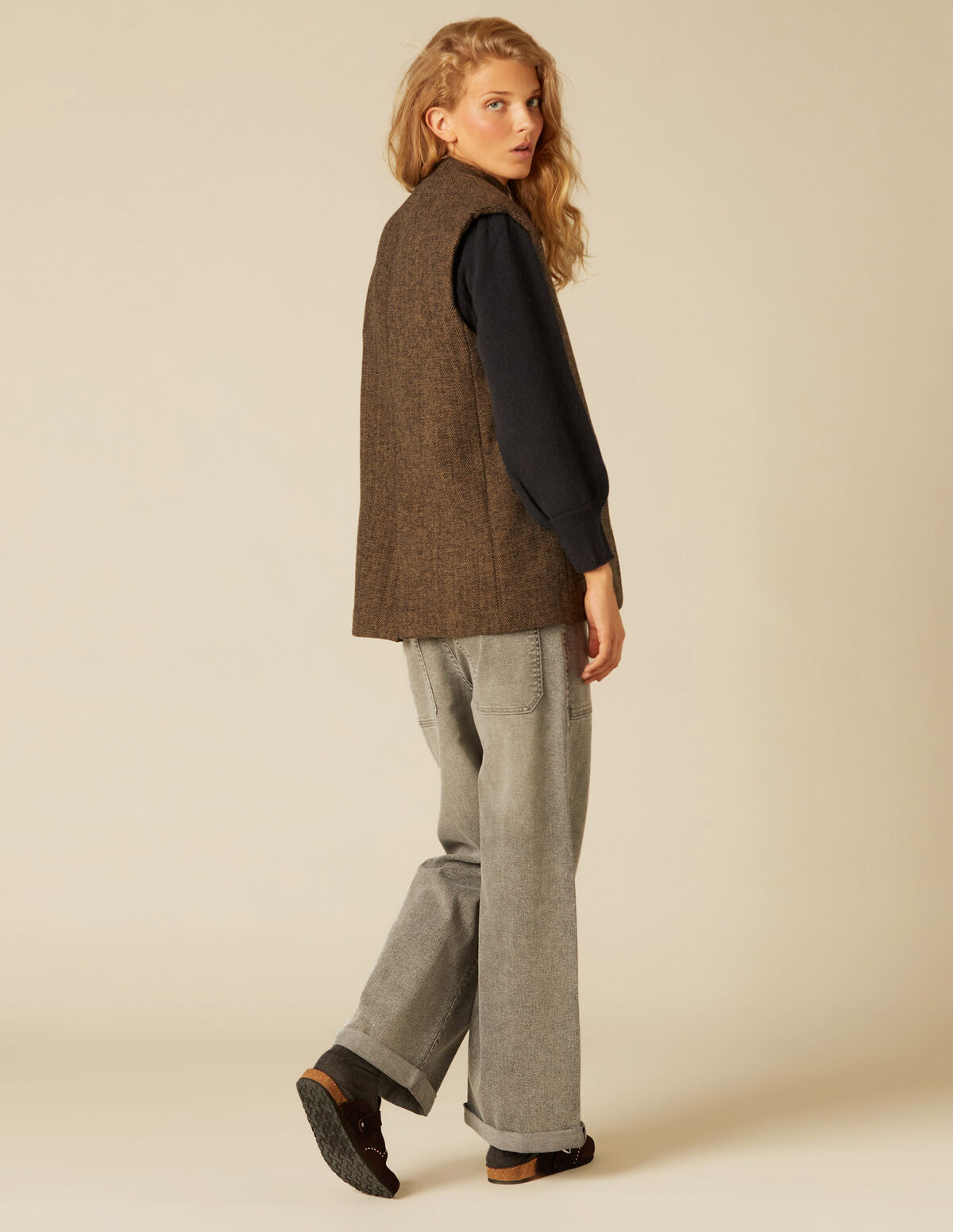 GREY OVERSIZED WAISTCOAT