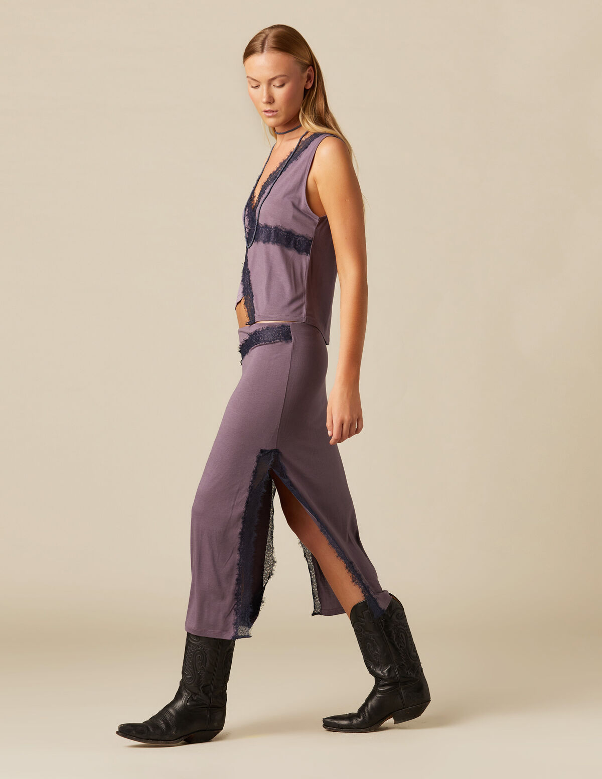 FALDA AZUL ENCAJE CONTRASTE