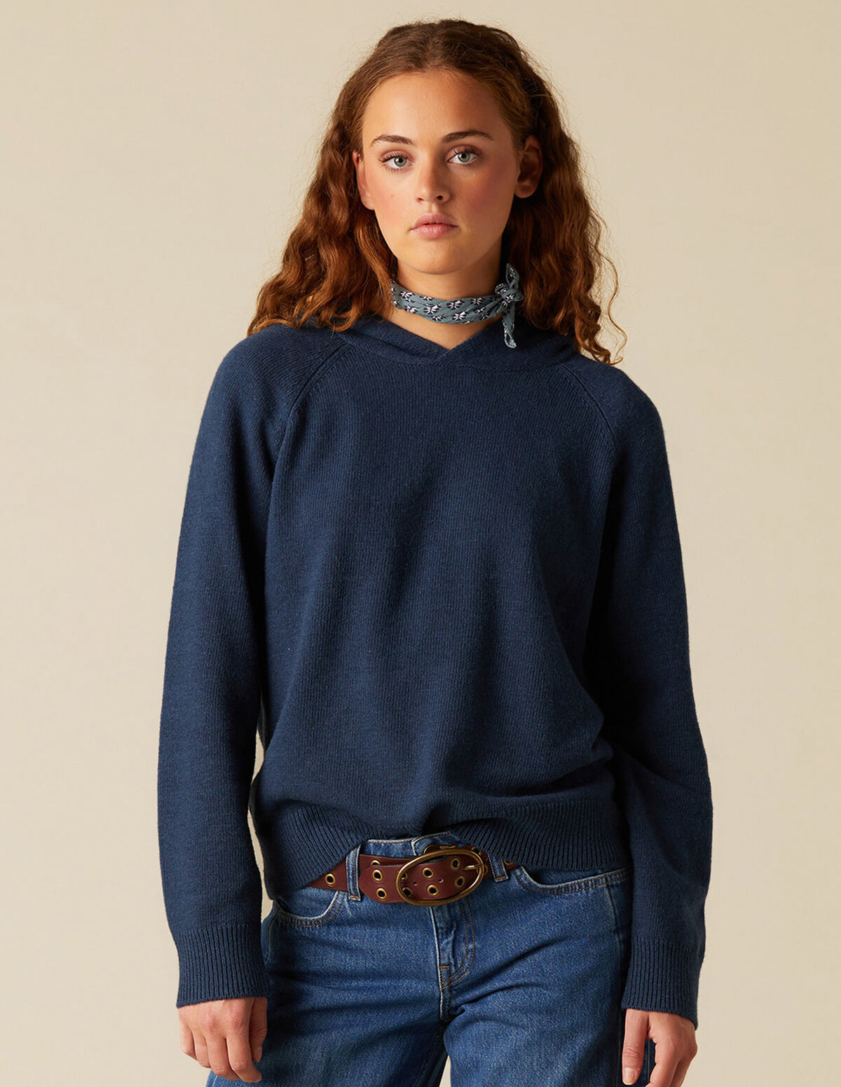 JERSEY AZUL OSCURO CAPUCHA