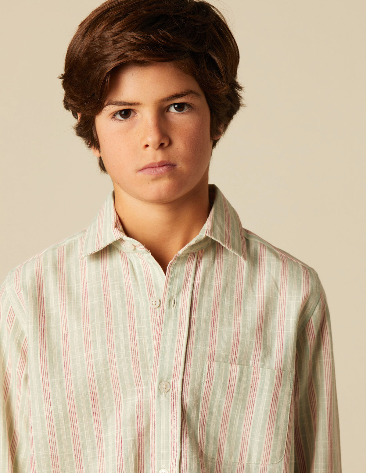 CAMISA RAYA GRIS
