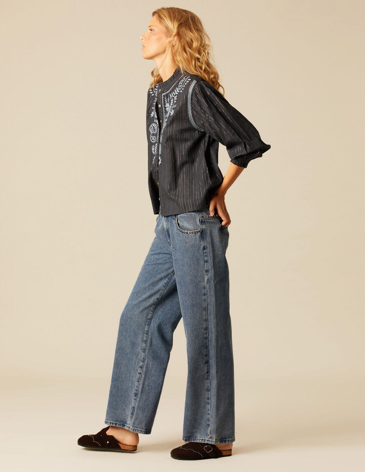 PANTALÓN TACHUELAS AZUL