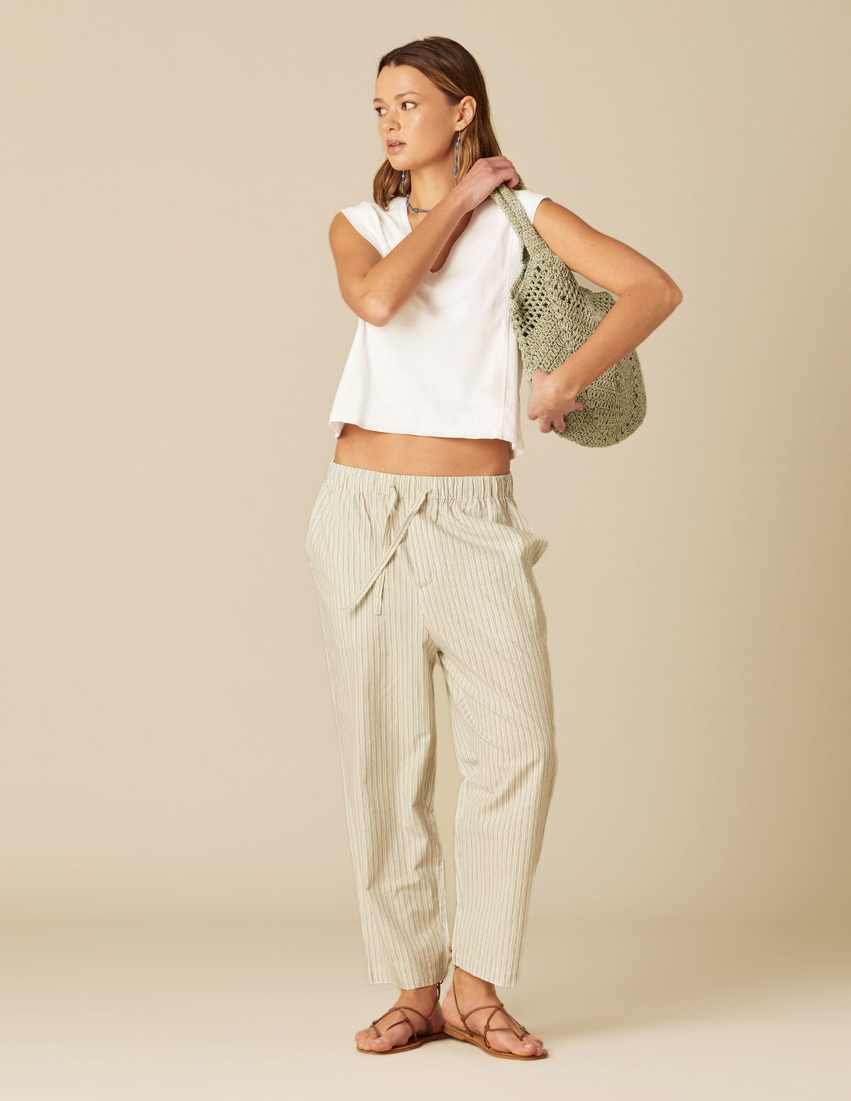 PANTALÓN BLANCO RAYAS AZULES