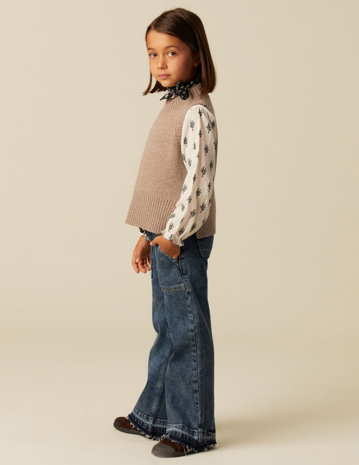 BROWN KNIT WAISTCOAT