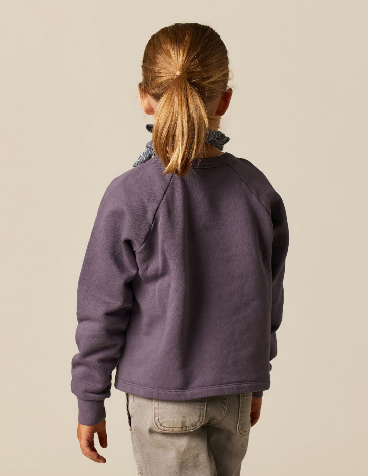 SUDADERA BOTONES MORA