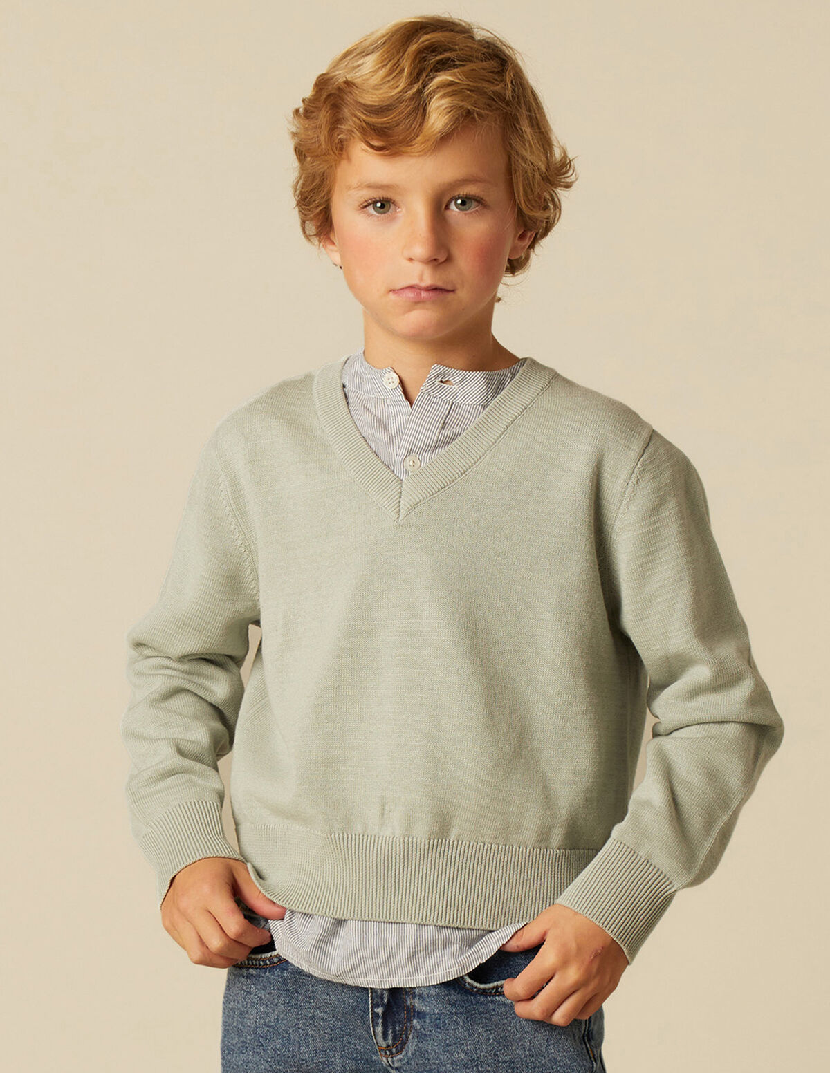 JERSEY CUELLO PICO PUNTO GRIS CLARO
