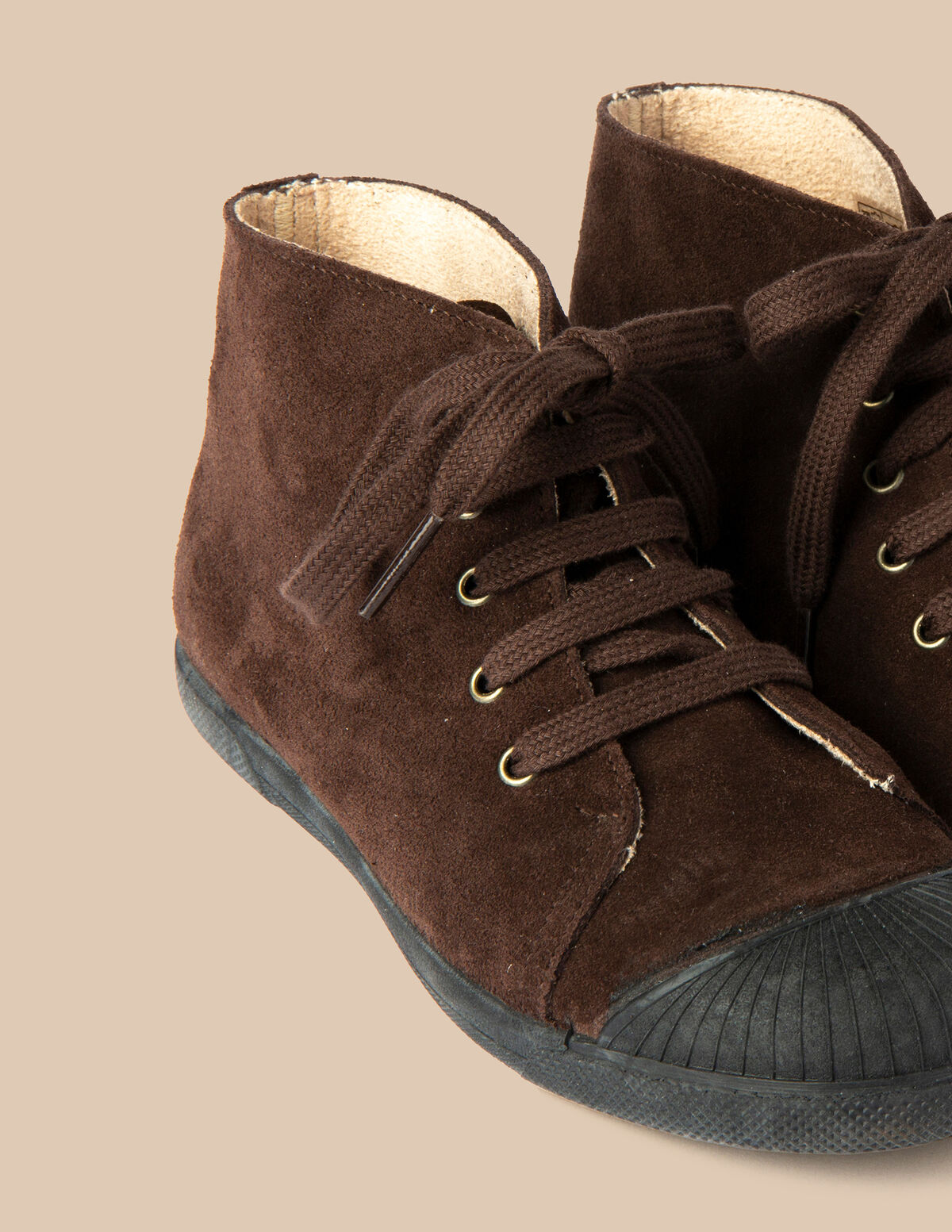 ANTHRACITE LACE-UP BOOTS