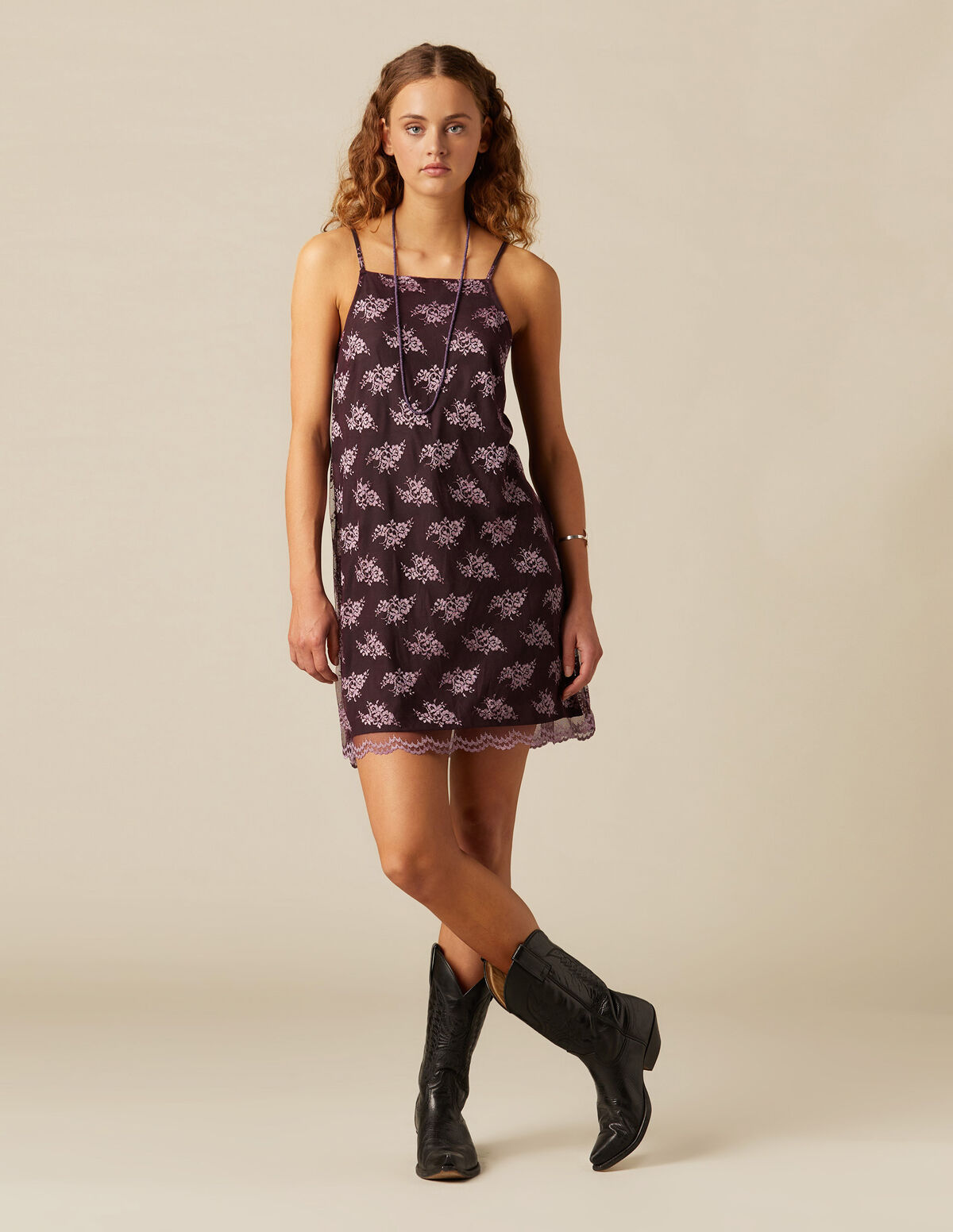 VESTIDO ALÇAS RENDA AMORA