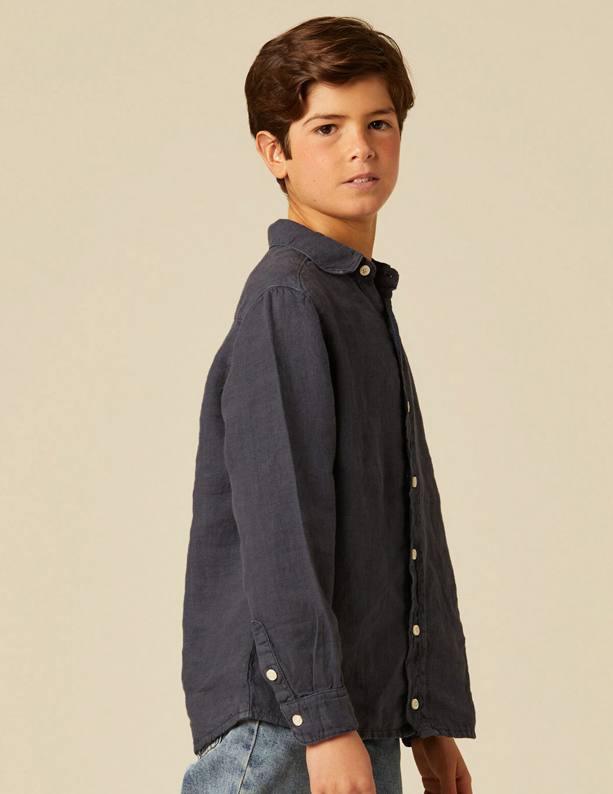 CAMISA CUELLO PICO LINO AZUL OSCURO
