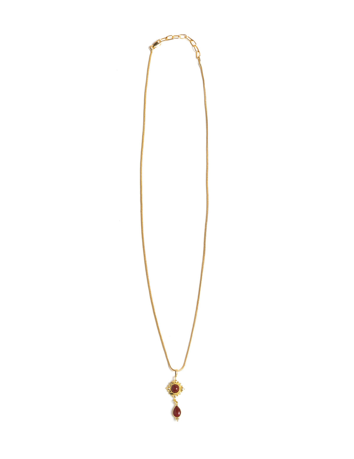MAROON SQUARE NECKLACE