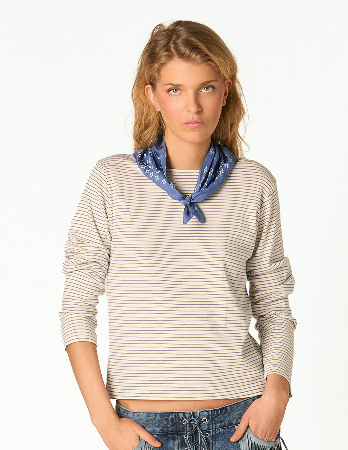 T-SHIRT RISCAS VERMELHAS 