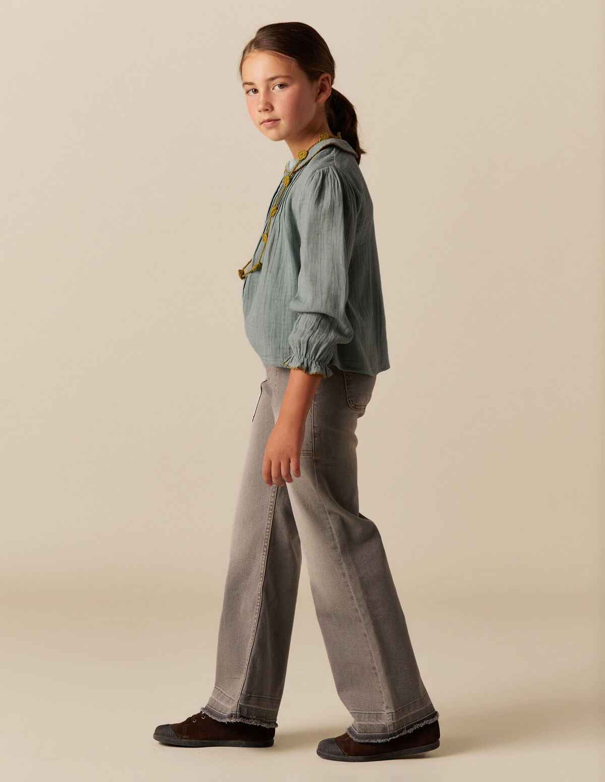 CAMISA VERDE PESPUNTE MOSTAZA