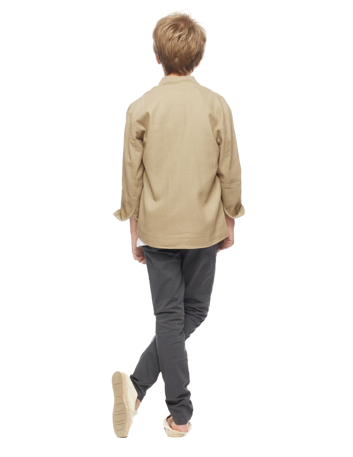 Chaqueta cuello mao arena