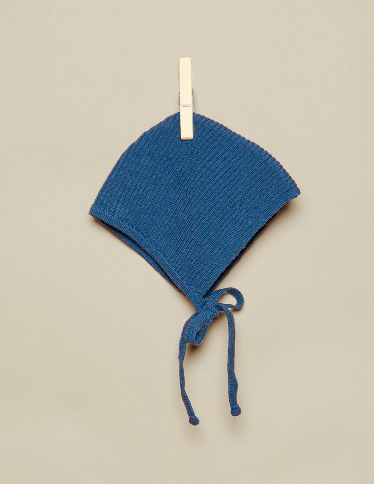 POWDER BONNET