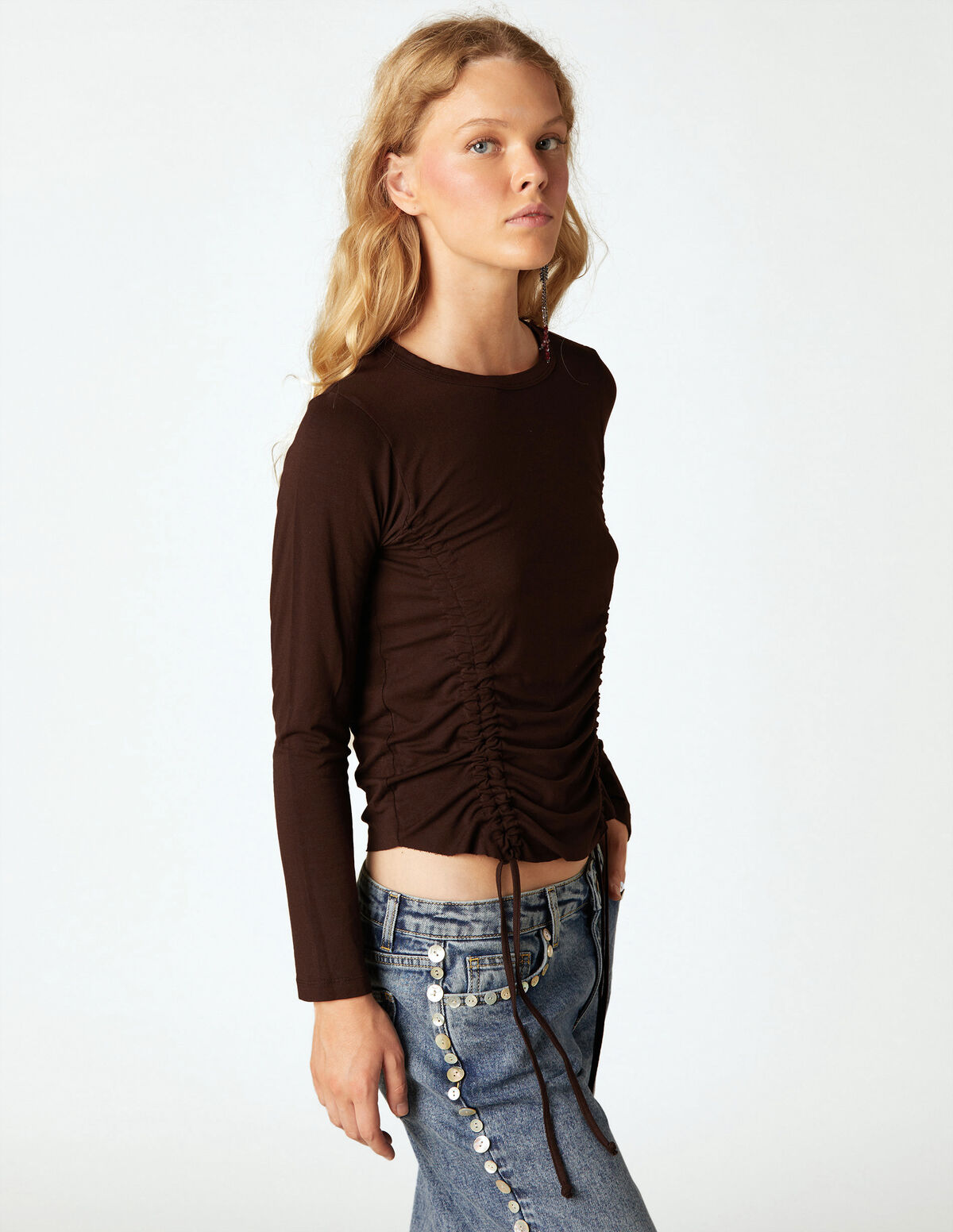 MOOR RUFFLE T-SHIRT