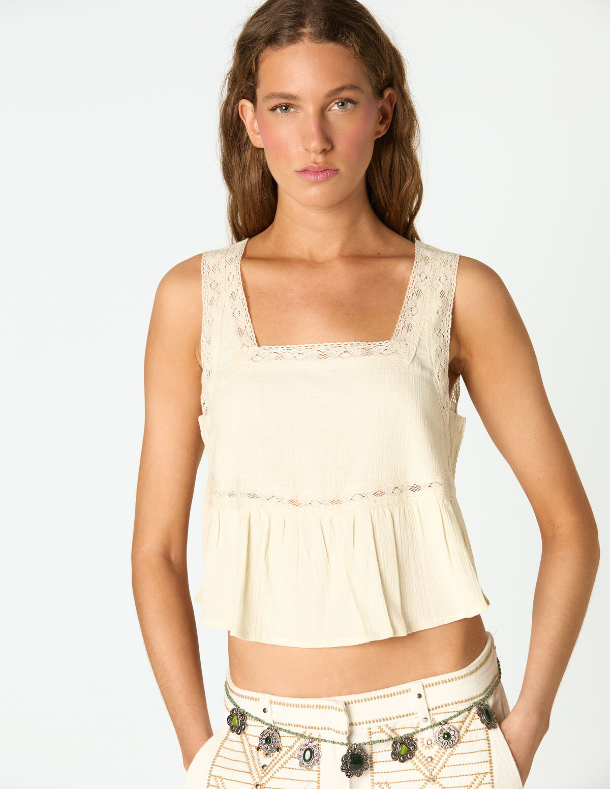 TOP ESCOTE CUADRADO  ECRU