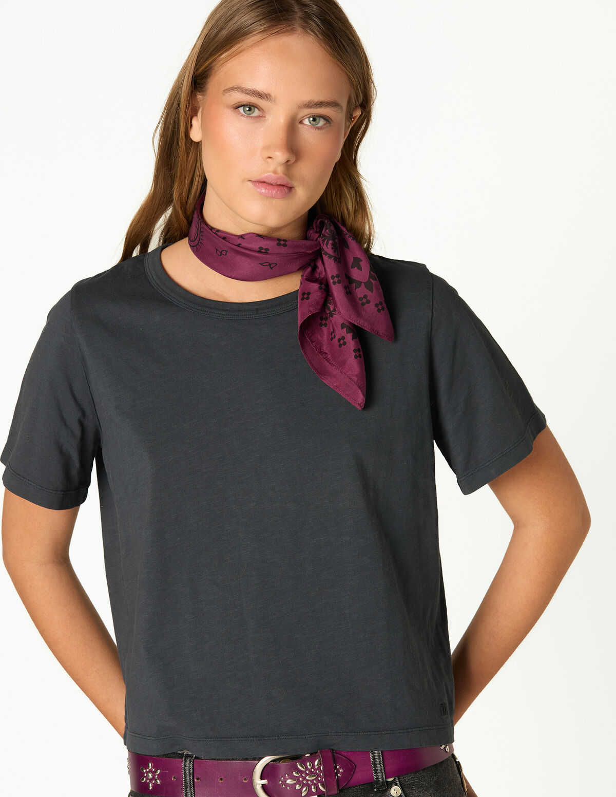 T-SHIRT CURTA ANTRACITE "nn"