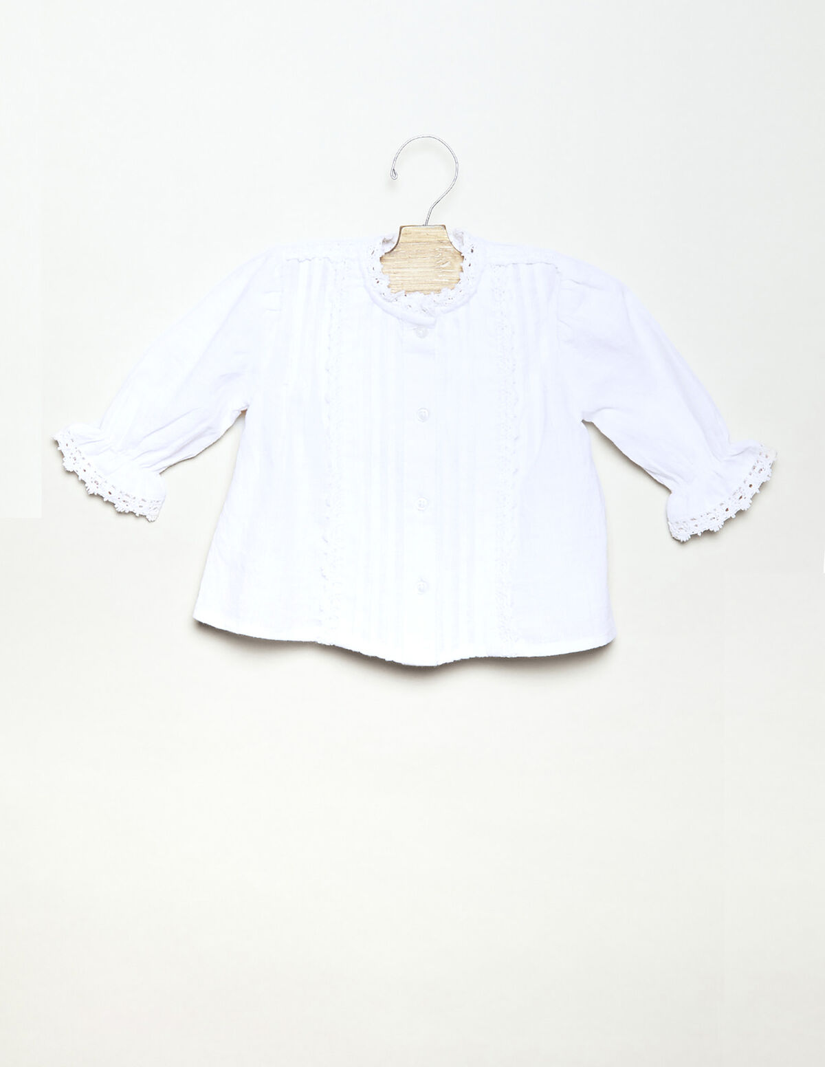 CAMISA TUCKS RENDA CRUA