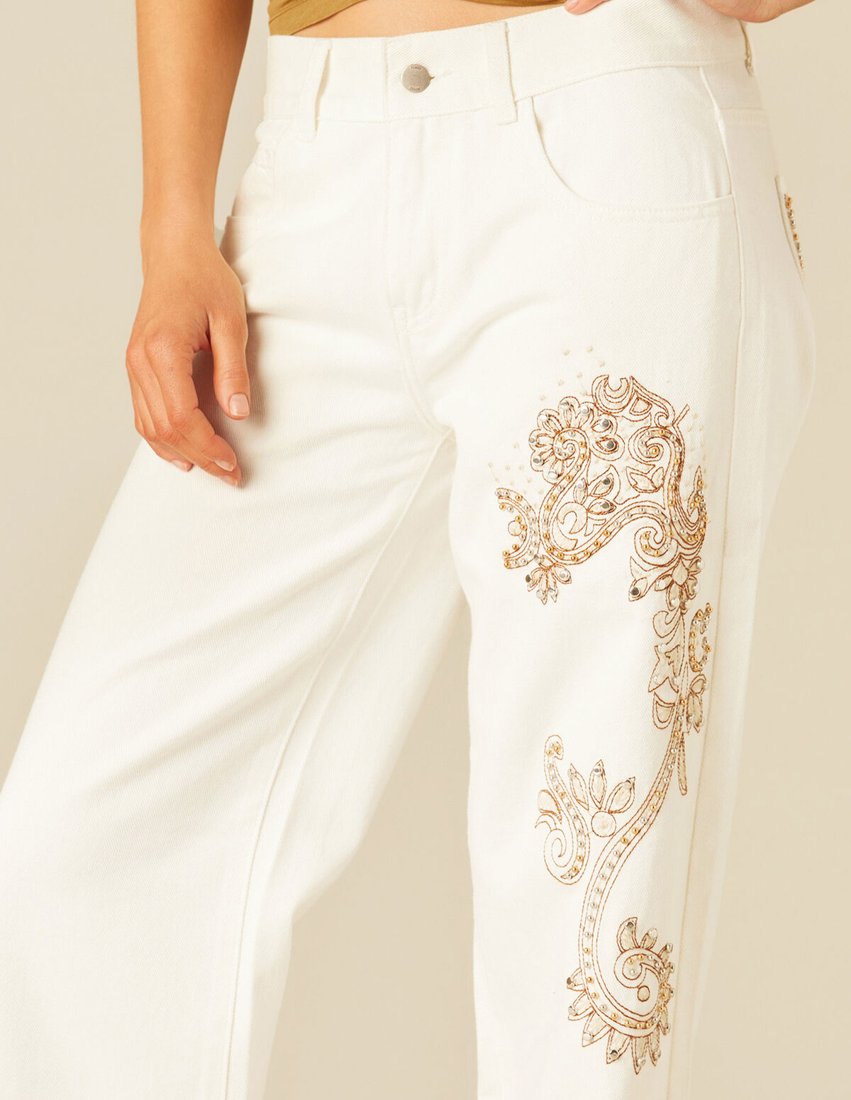 WHITE EMBROIDERED TROUSERS