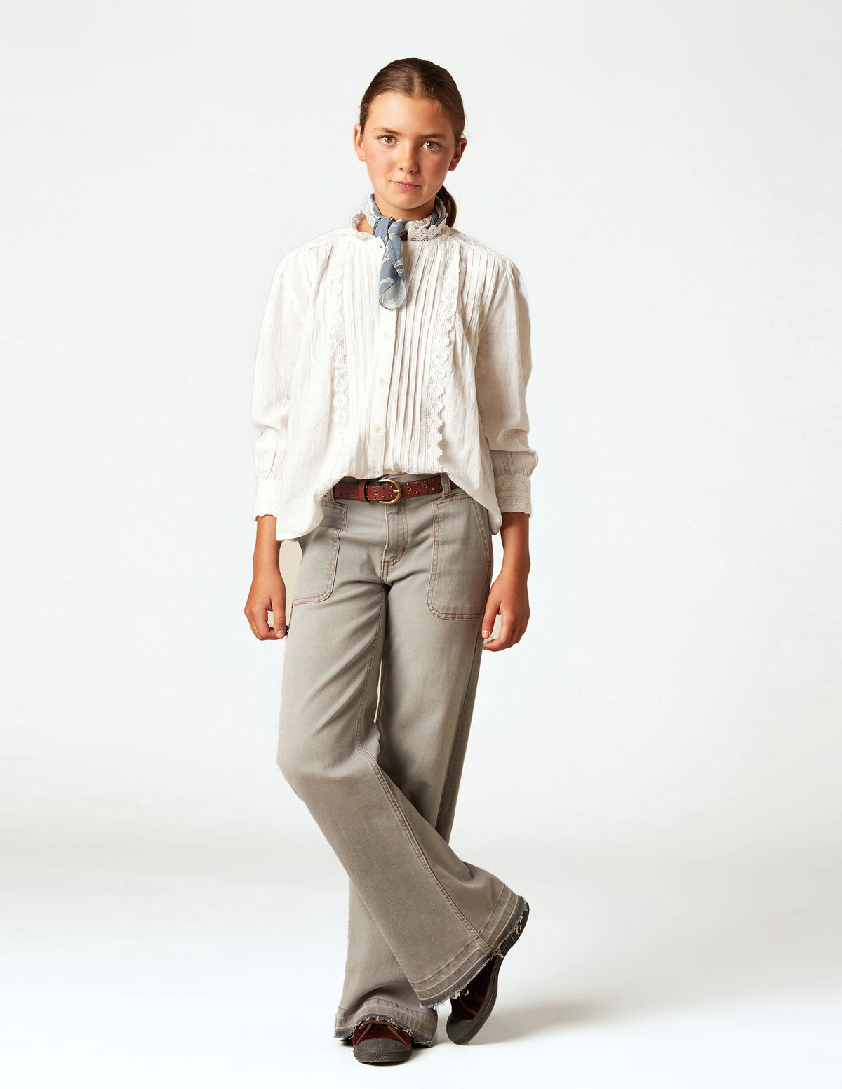 CAMISA TUCKS RENDA CRUA