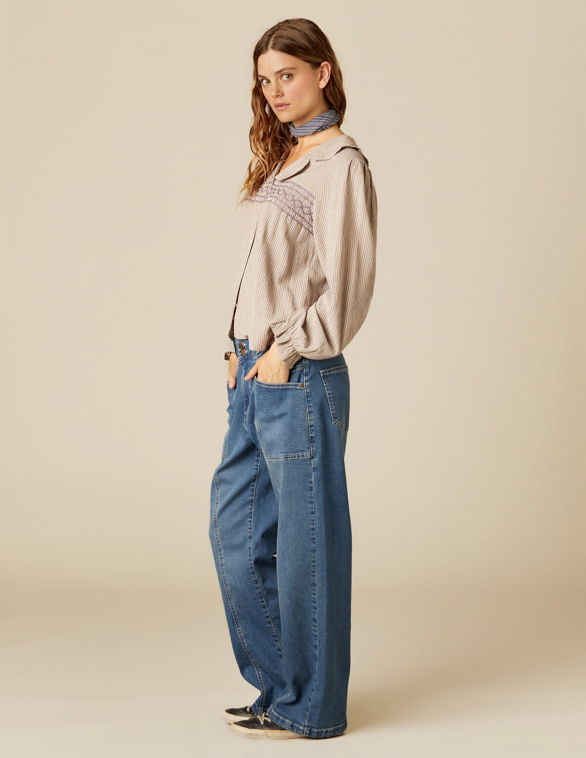 PANTALÓN BLANCO COSTURAS