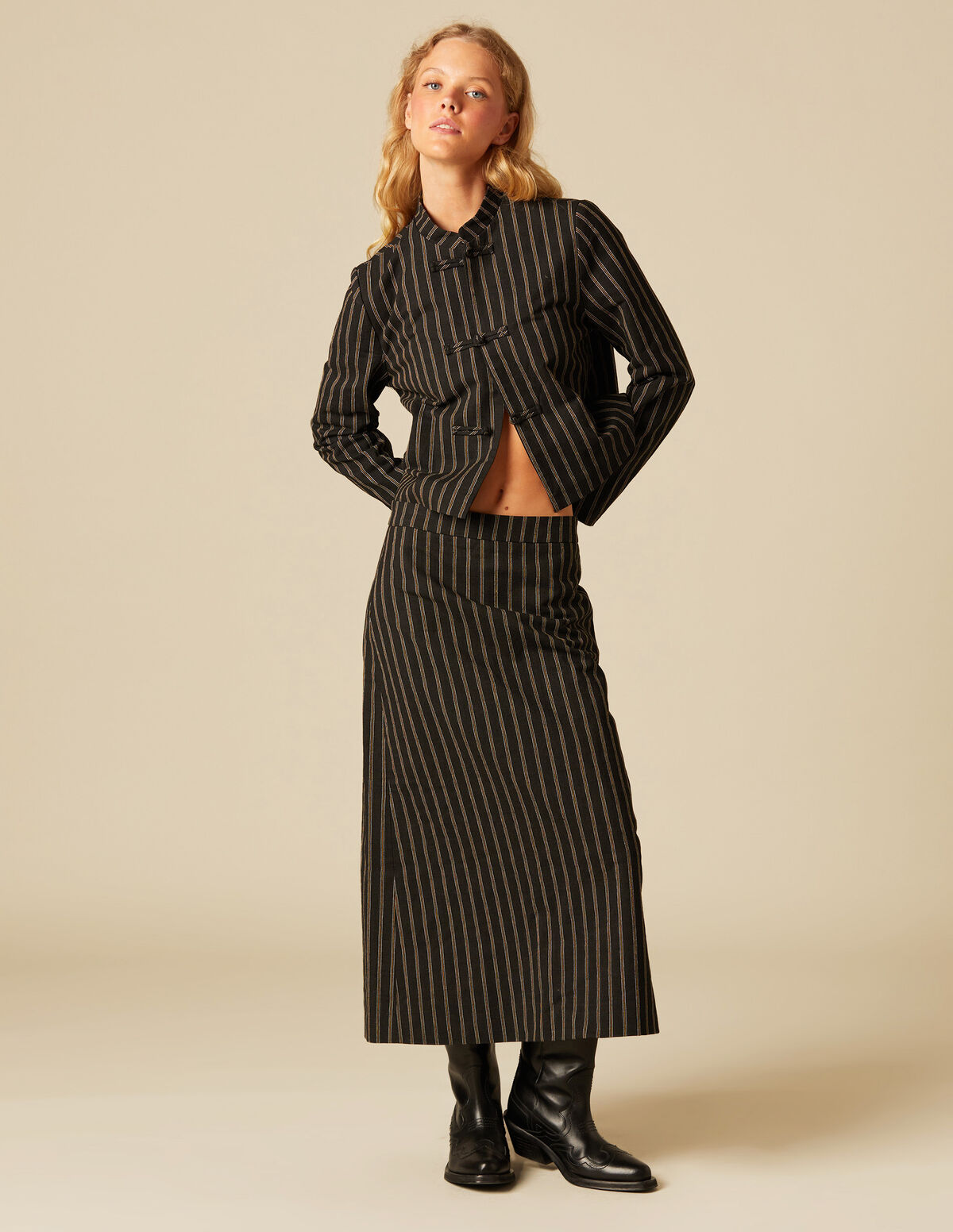 BLACK STRIPED JACKET