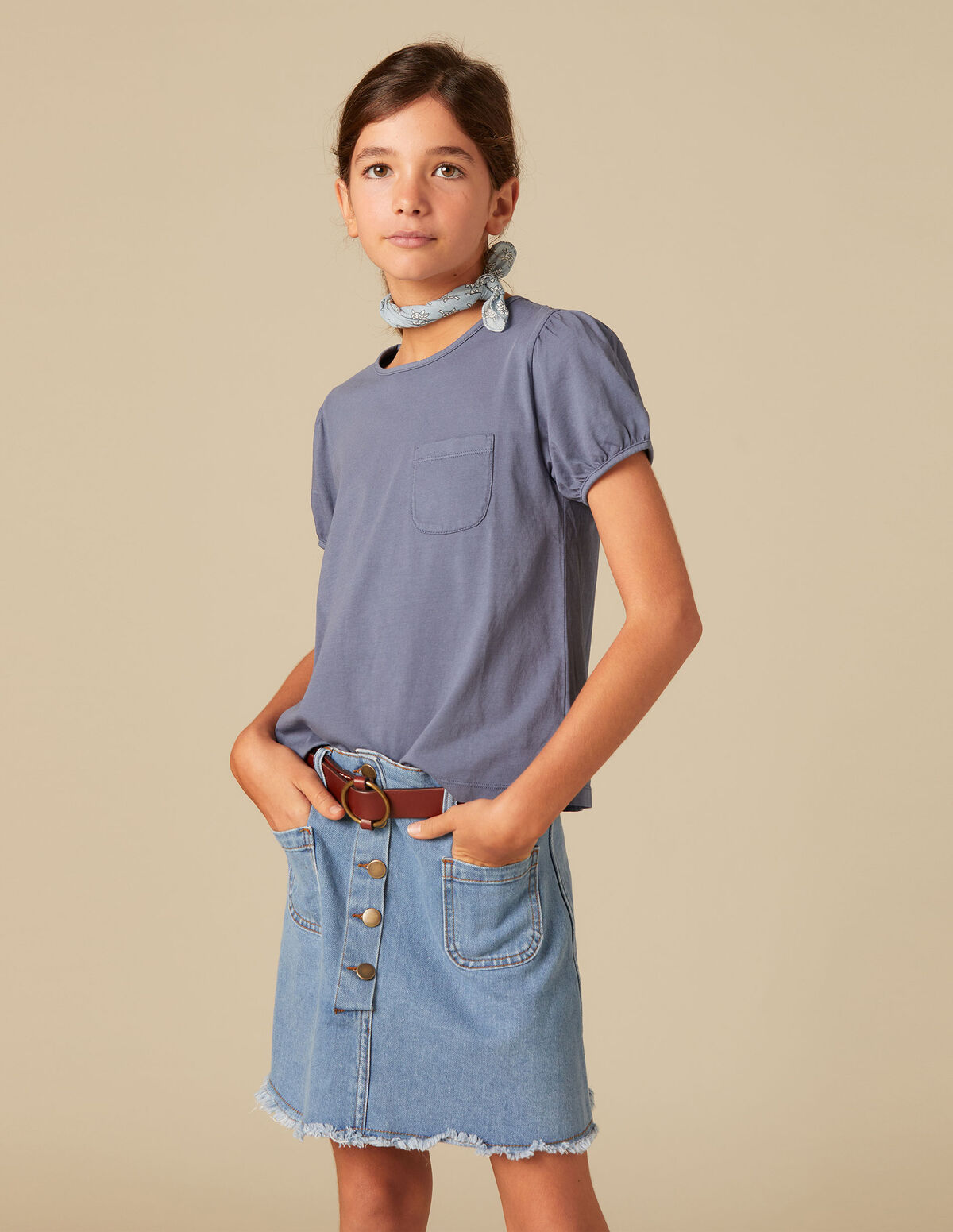 WHITE SHORT-SLEEVED T-SHIRT