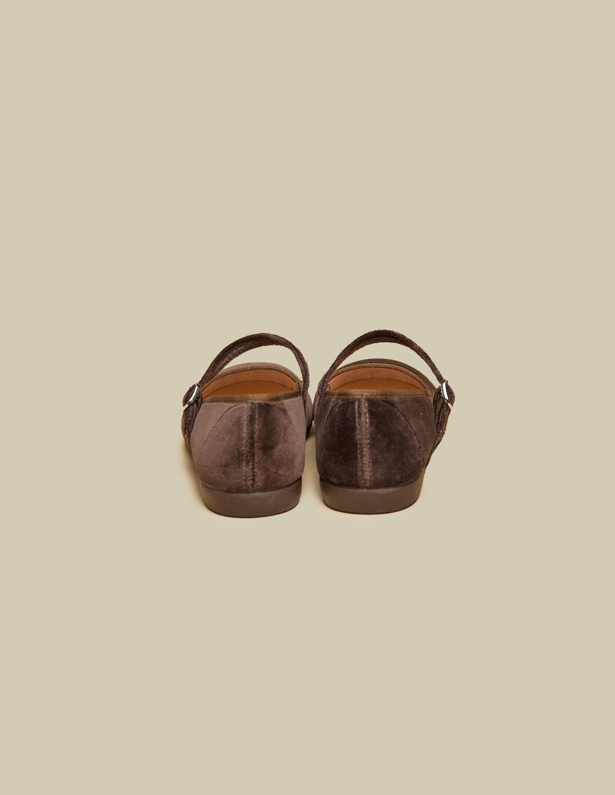 BROWN VELVET CHINAS