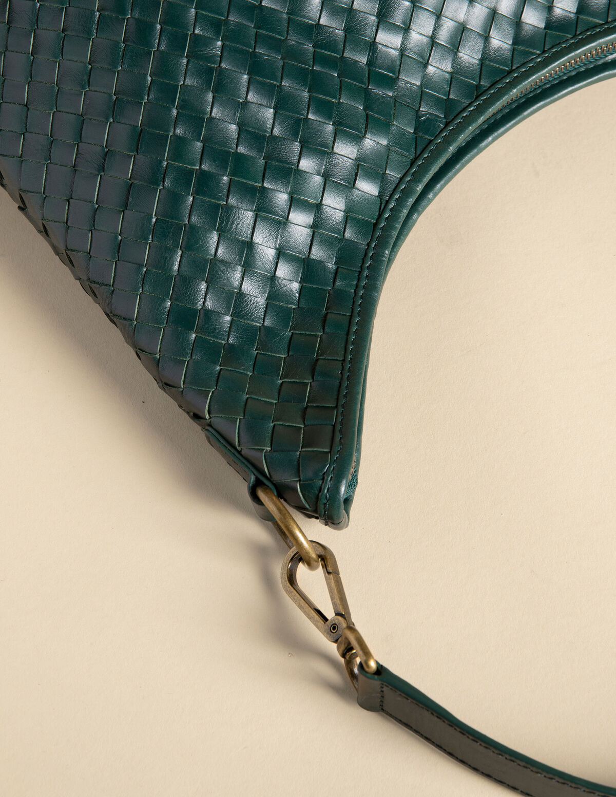 BOLSO TRENZADO PIEL GUINDA