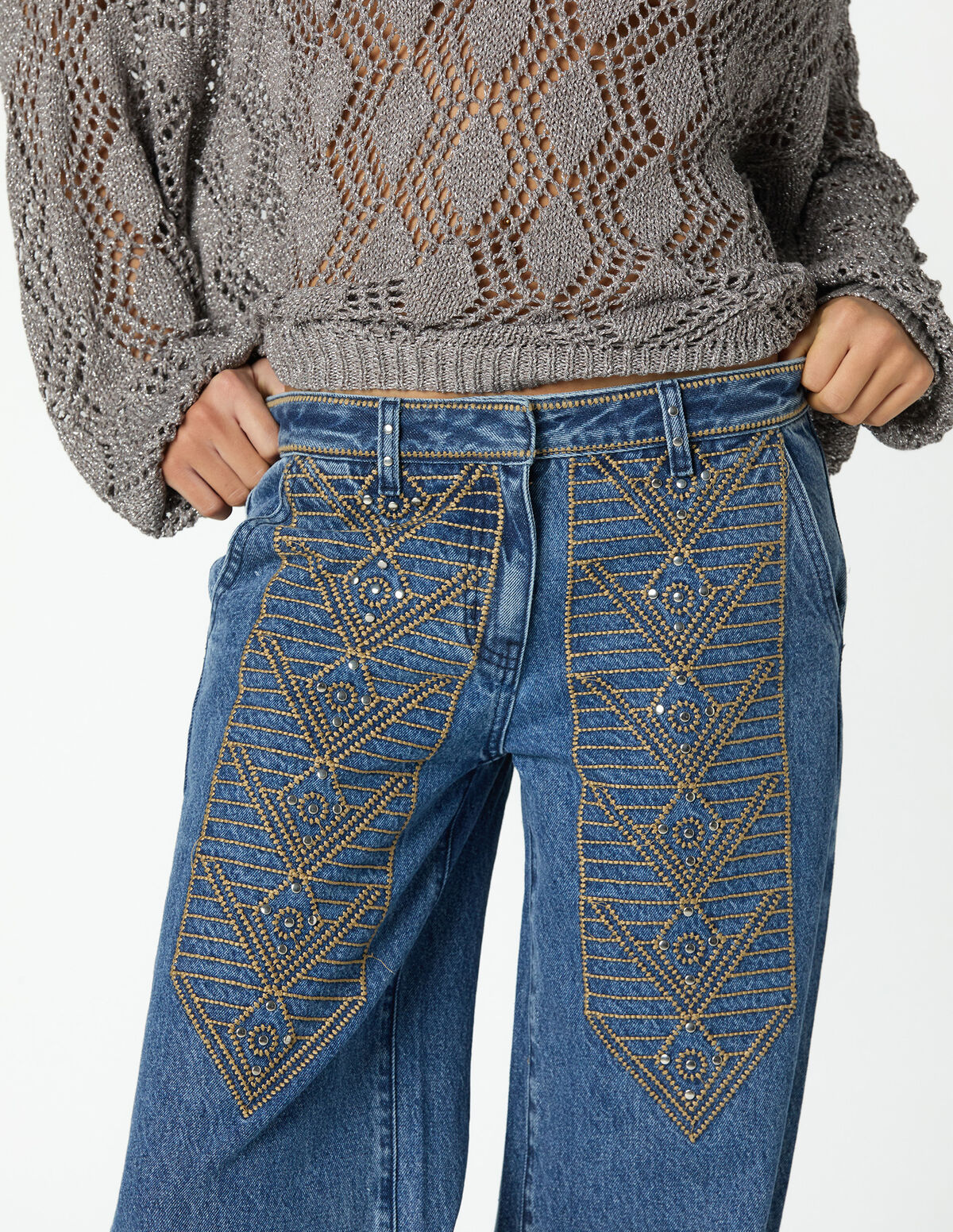 GREY EMBROIDERED JEANS