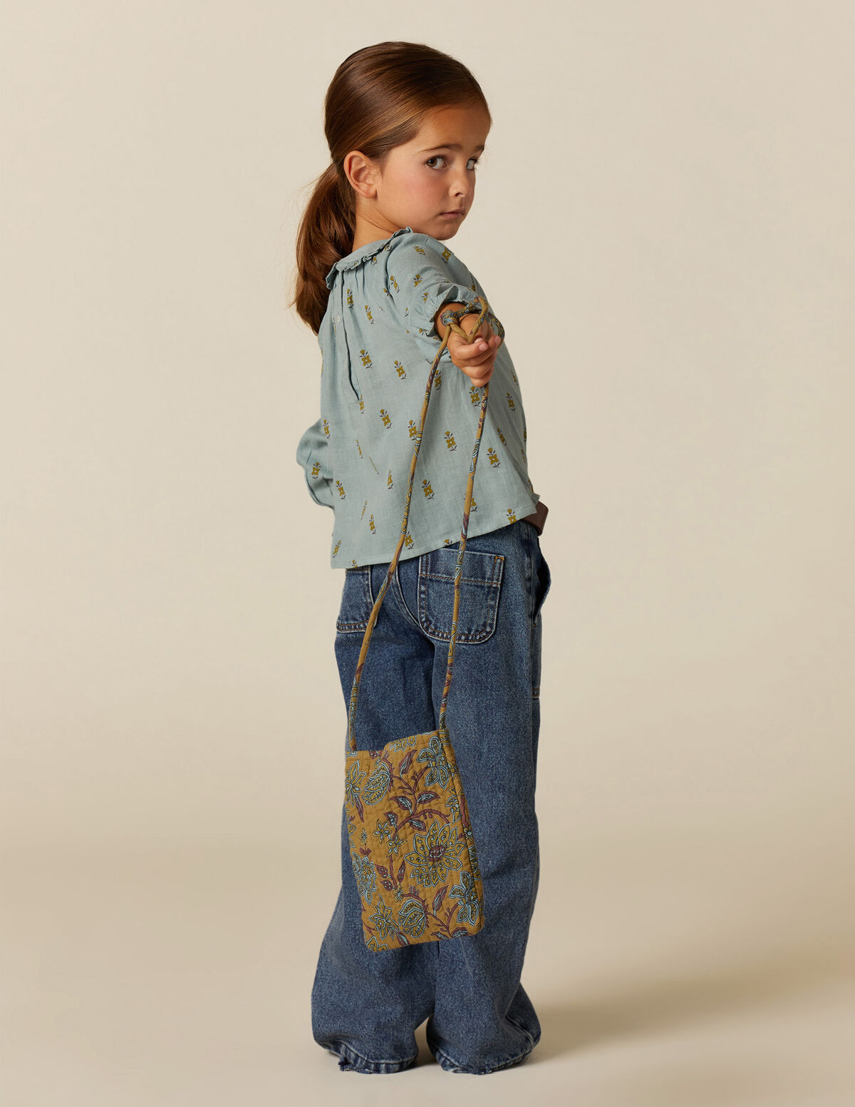 BLUE FLOWER PRINT SHIRT